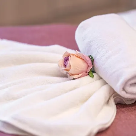 Carbona 105 Aparthotel 4*