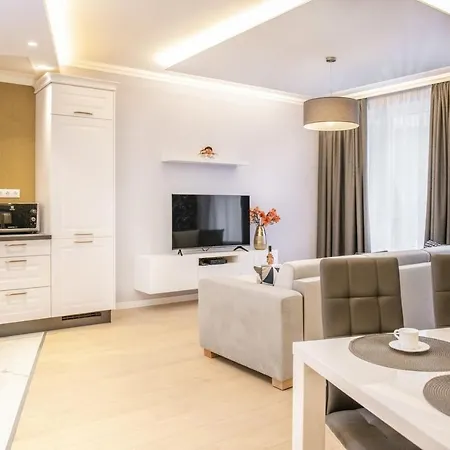 Carbona 105 Aparthotel 4*