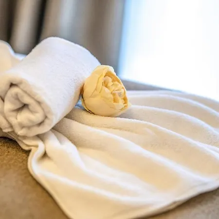 Aparthotel Carbona 105 4*