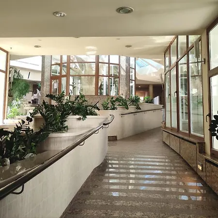 Aparthotel Carbona 105 4*