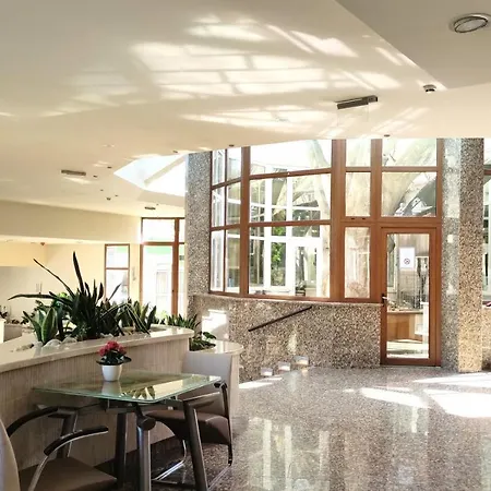 Carbona 105 Apart-hotel Hévíz
