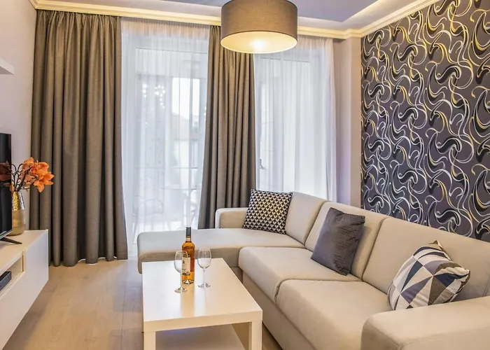 アパートホテル Carbona 105