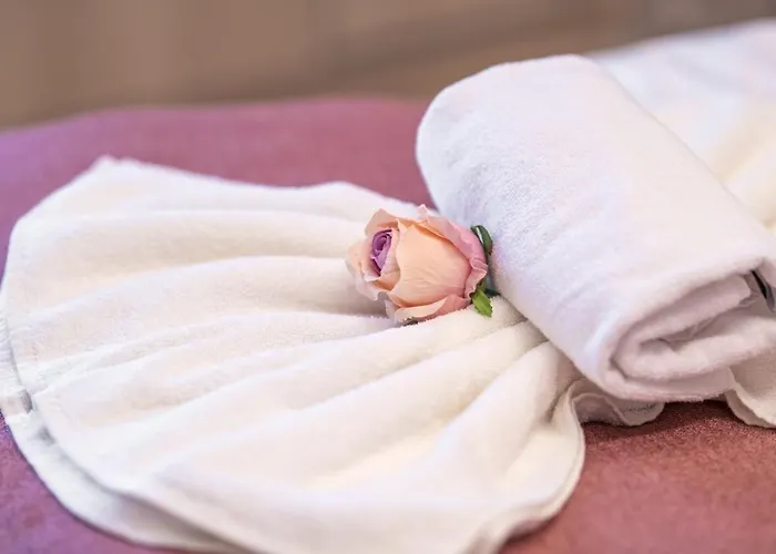 Carbona 105 アパートホテル 4*