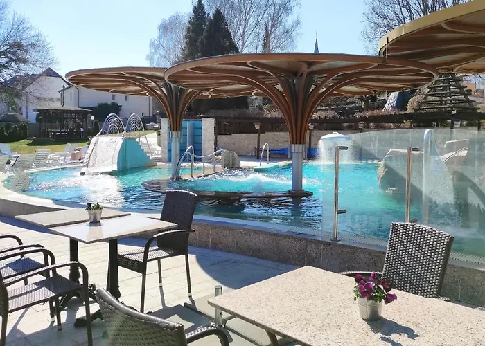 Carbona 105 アパートホテル 4*