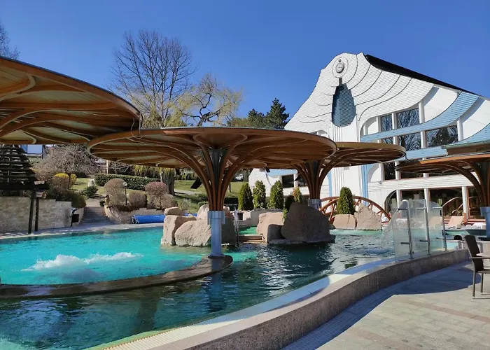 Carbona 105 アパートホテル 4*